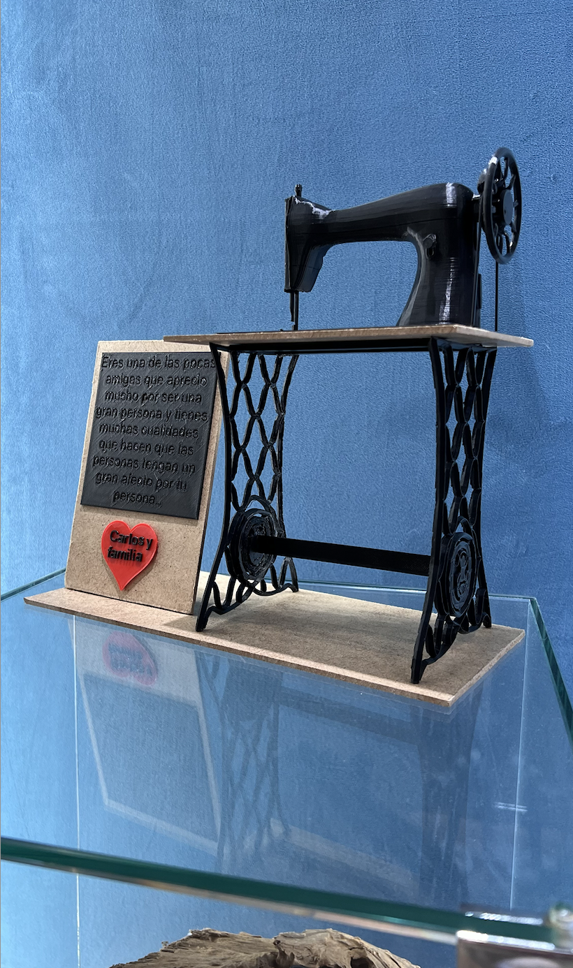 Màquina de cosir personalitzada